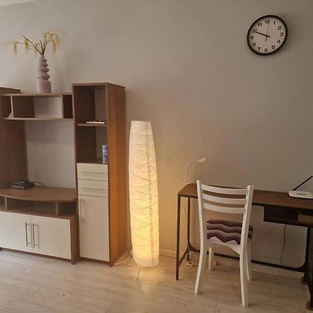 Cozy Central Apartment In Outskirts Of Old Szófia Kültér fotó