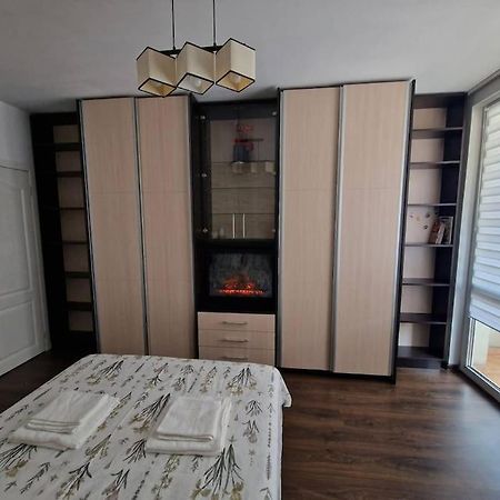 Cozy Central Apartment In Outskirts Of Old Szófia Kültér fotó